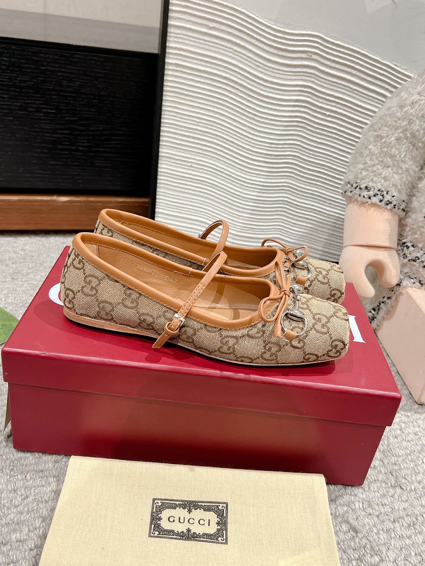 Gvc*1 loafers