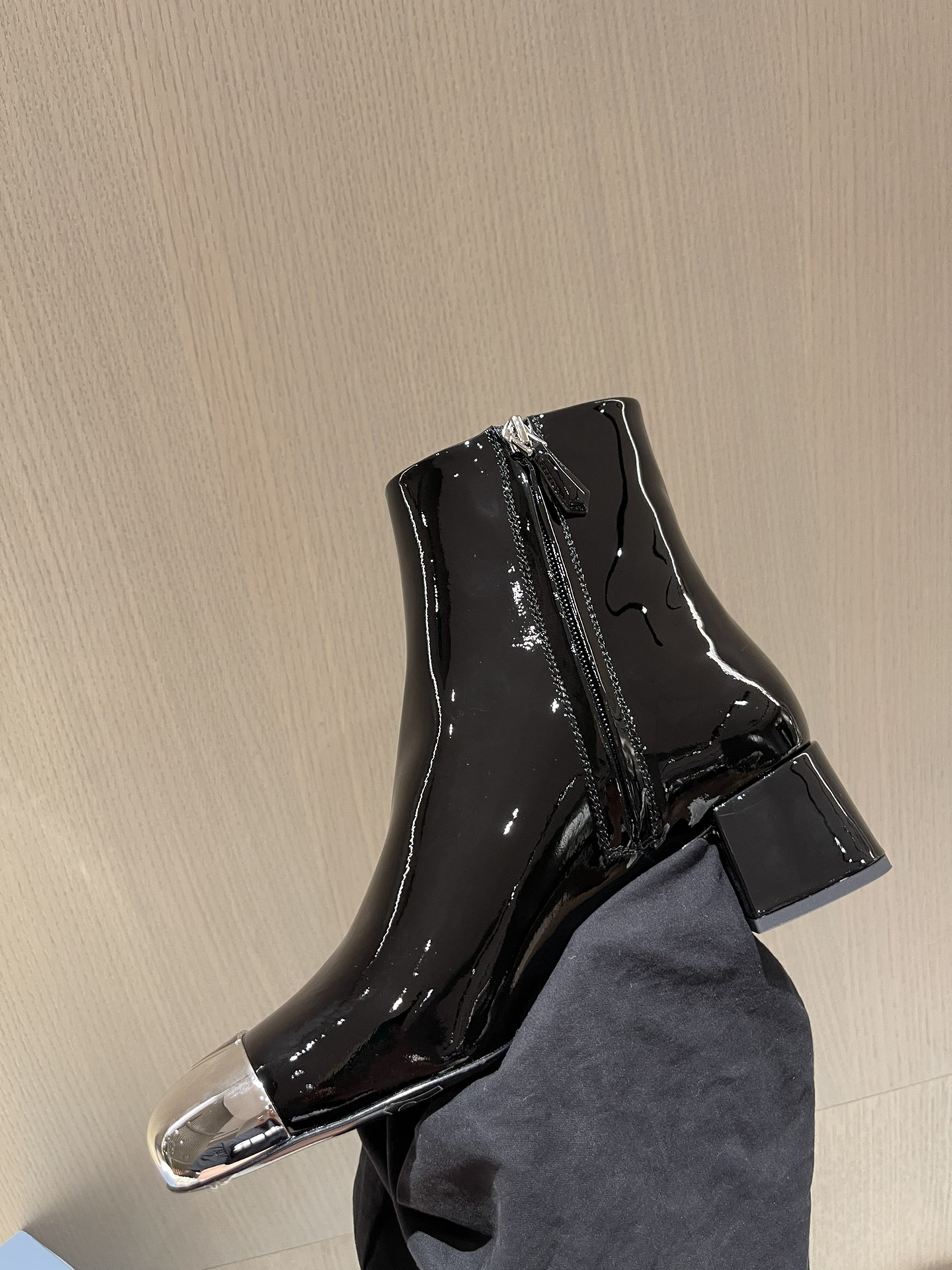 Pra*a loafers 2022ss