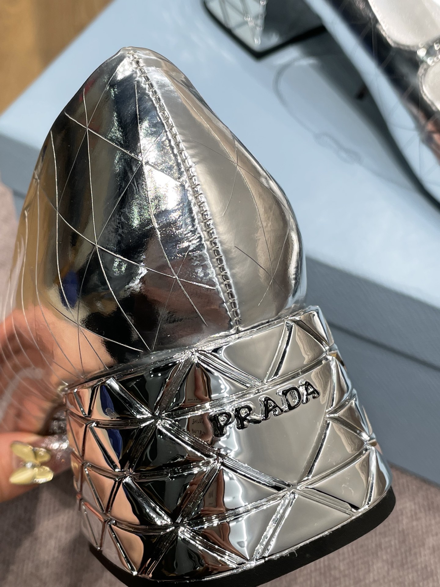 Pra*a heels 2022ss