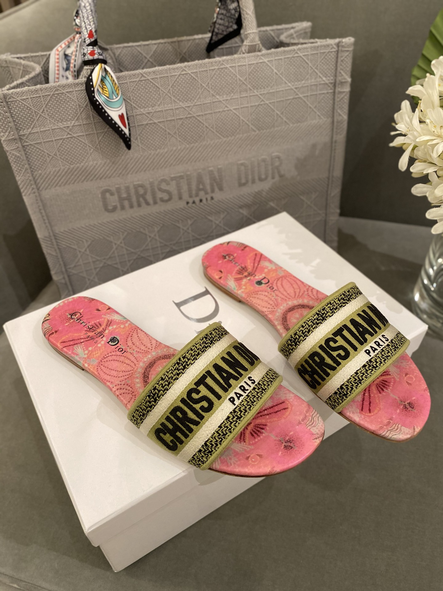 D*or slippers