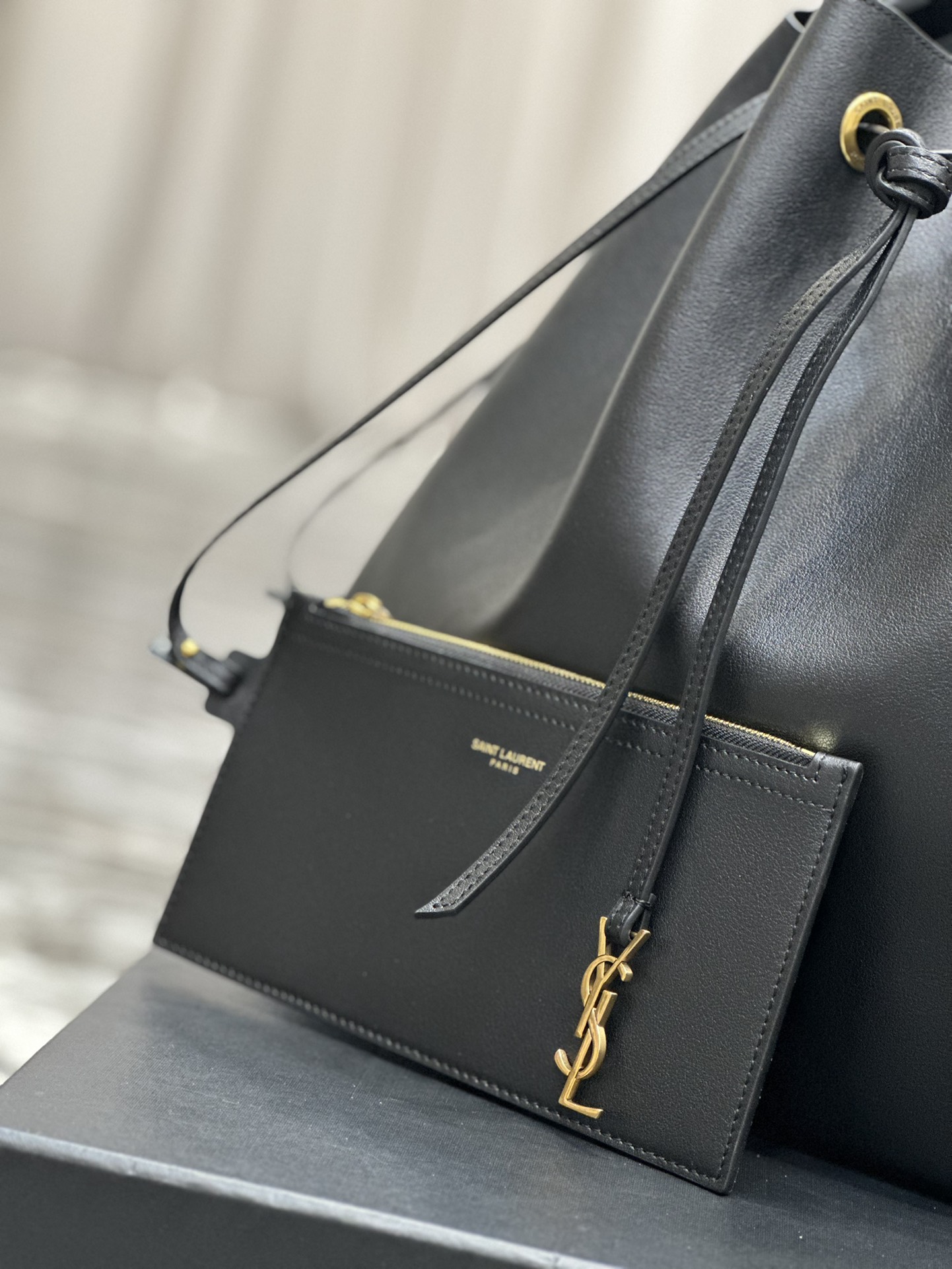 Y*L flat hobo bag-44×33×2.5cm