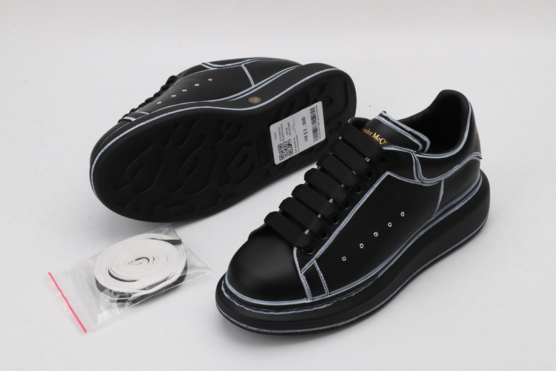 A1exa*der m*q*en sports shoes