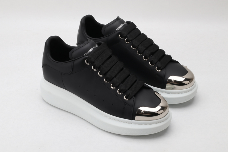 A1exa*der m*q*en sports shoes