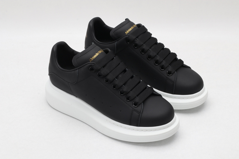 A1exa*der m*q*en sports shoes