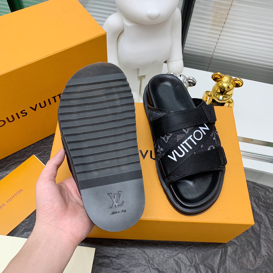 l0*is V*t0n sandals