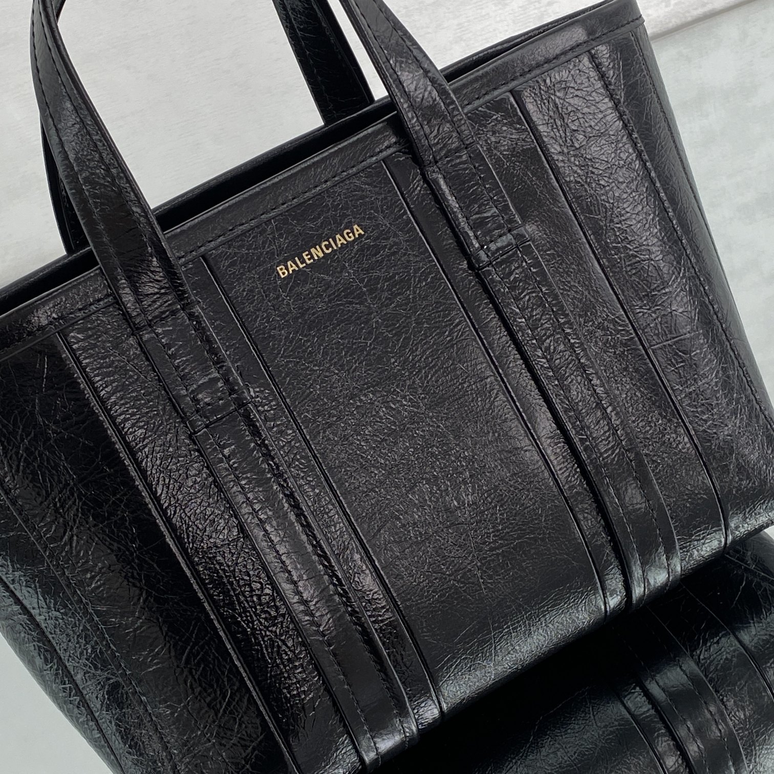 Ba*len*cia*ga͙ 21ss tote-28x10x19cm