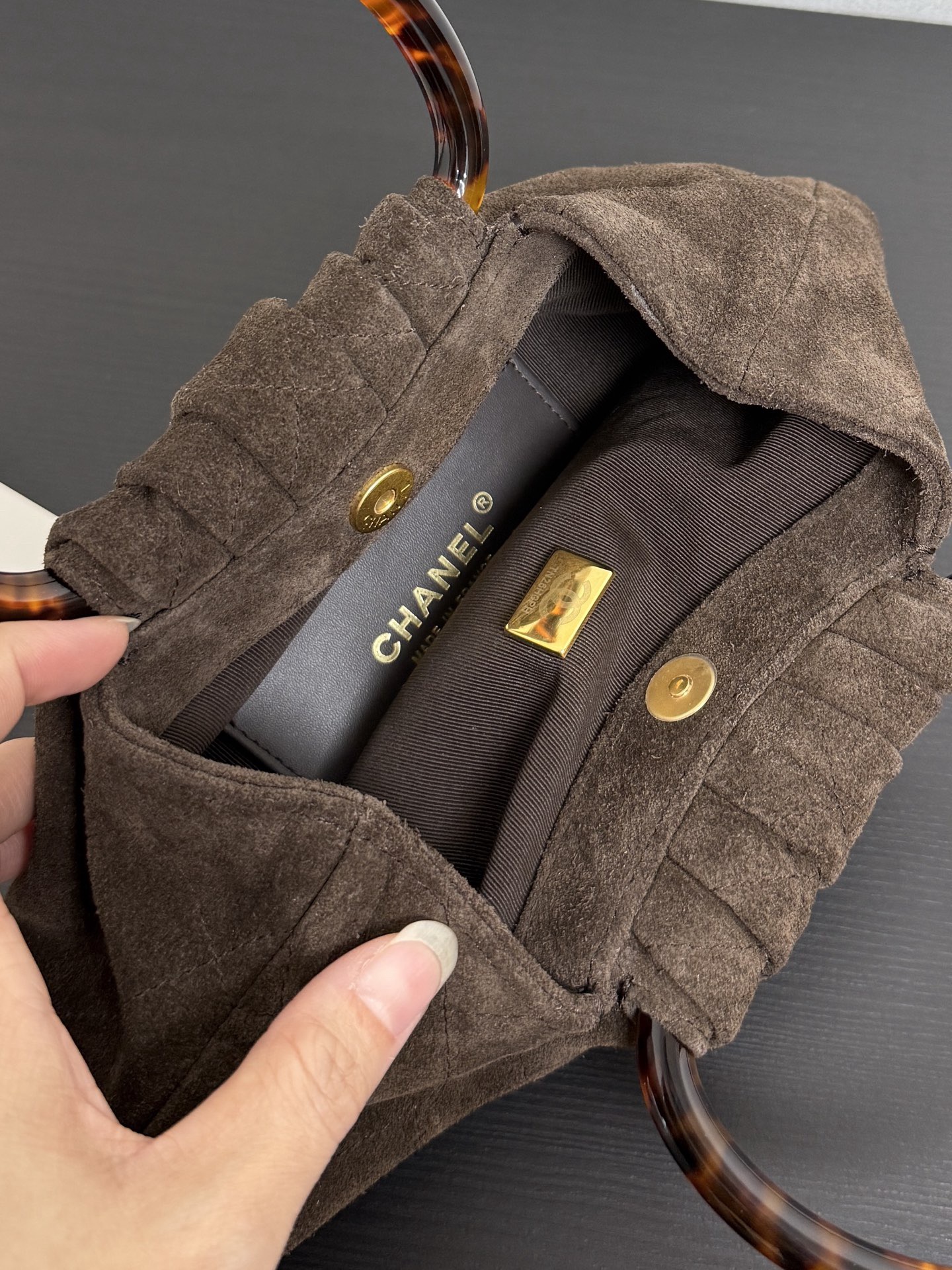 Cha*nel Matelasse Suede Hand Bag -18*24*12CM