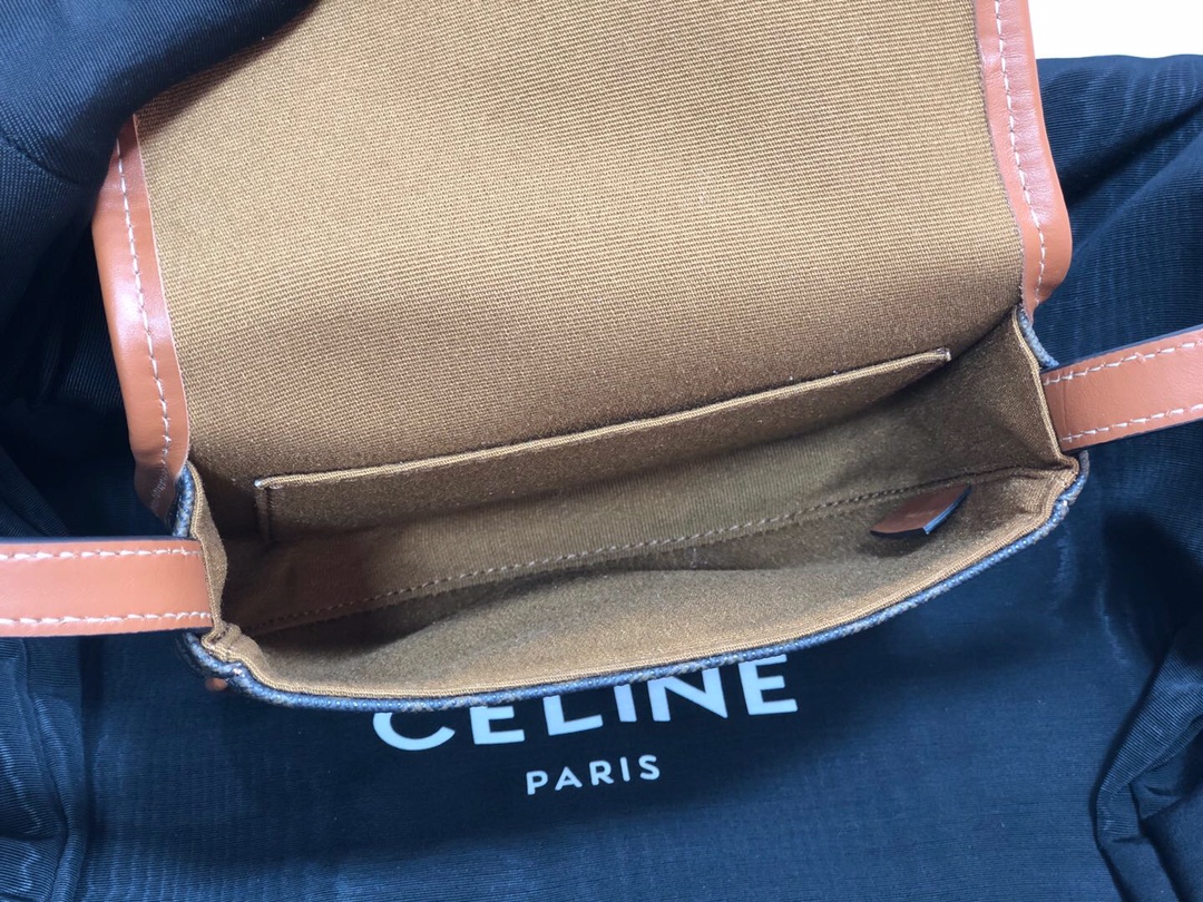 Celin Folco Triomphe Bag-18 X 17 X 6.CM