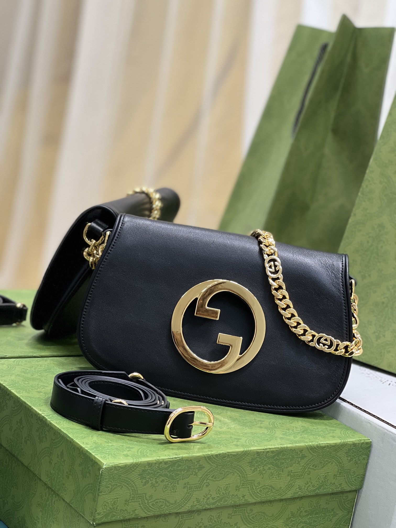 G*u*i blondie shoulder bag-28*16*4cm