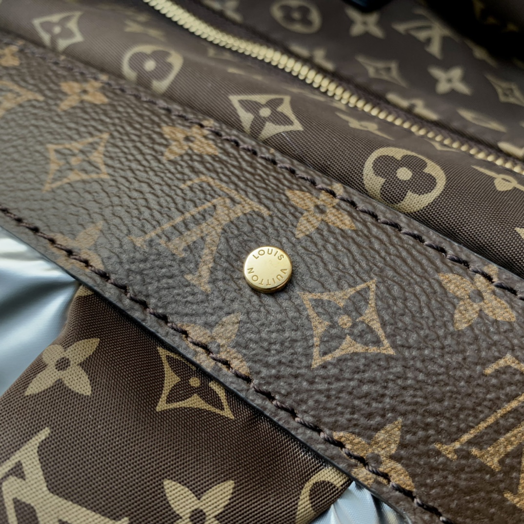 l0*is V*t0n onthego handbag-41*34*19cm