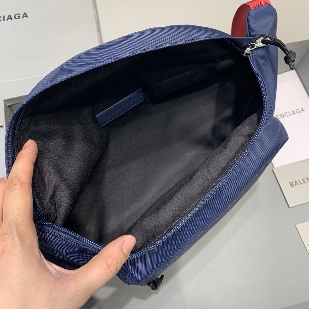 Ba*len*cia*ga wheel logo waist bag-23*5*20cm