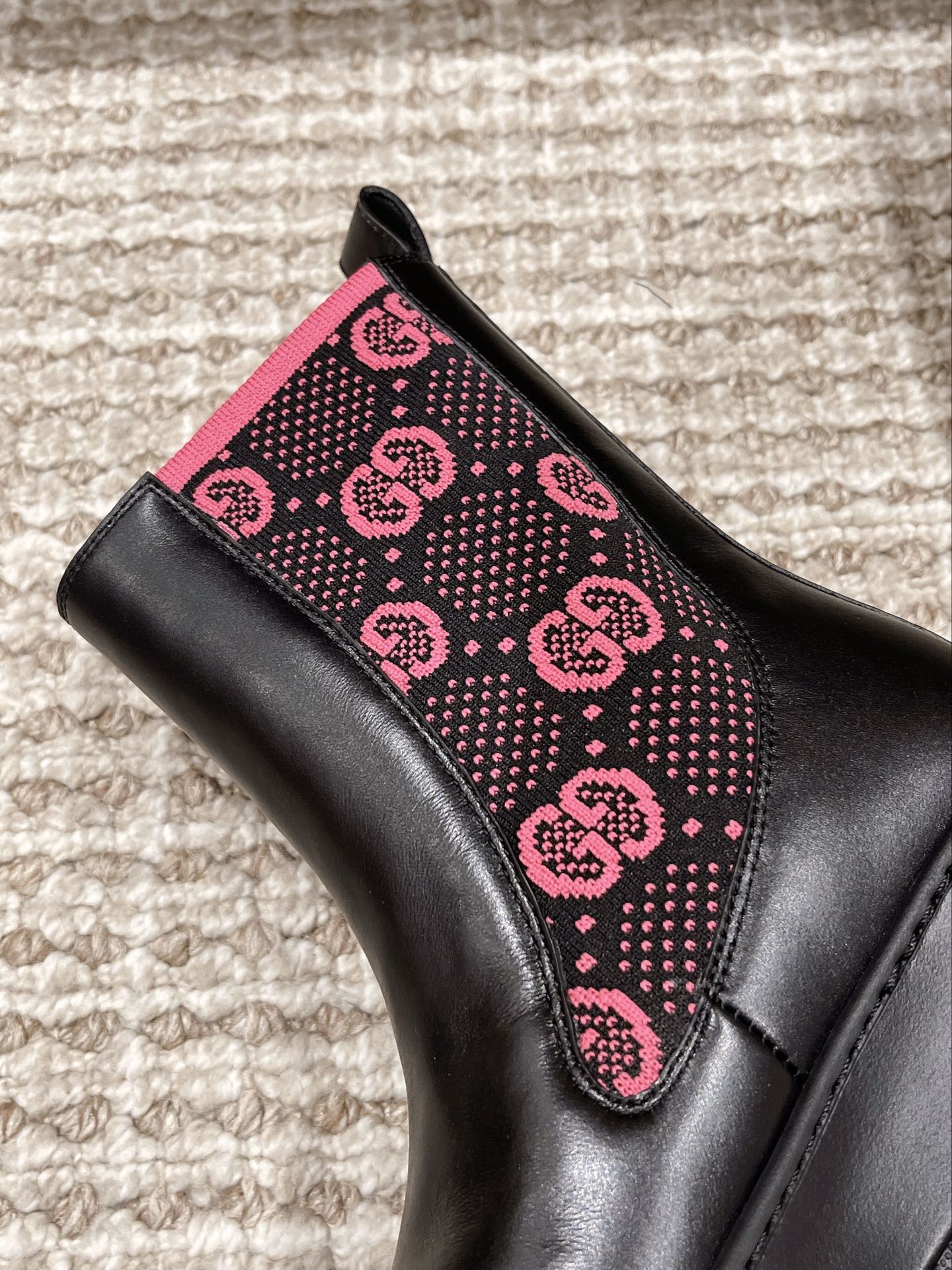 G*u*i boots-6cm