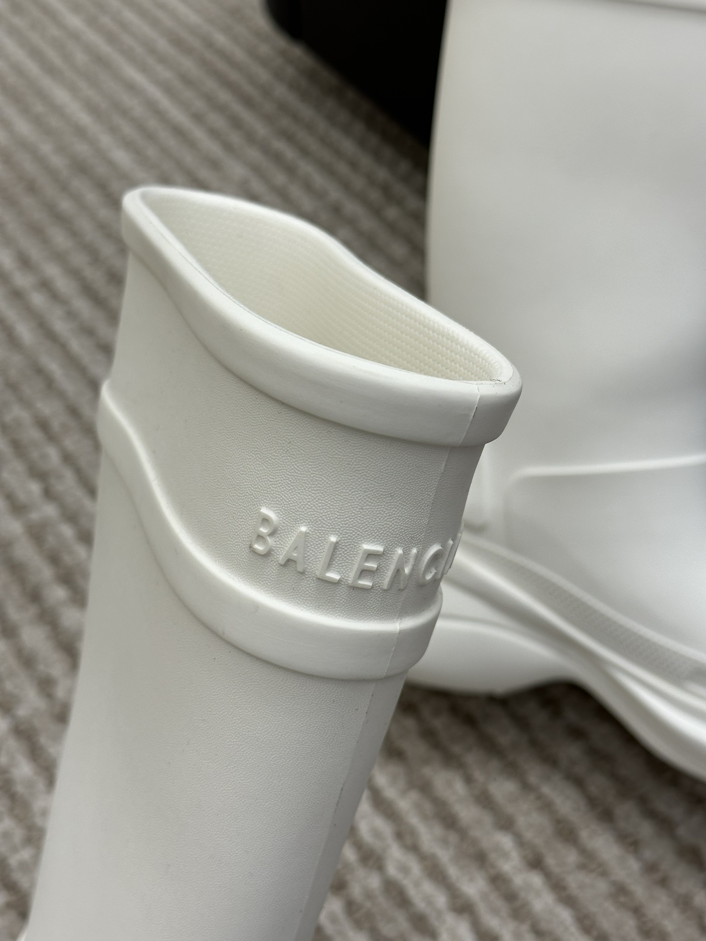 Ba*len*cia*ga boots