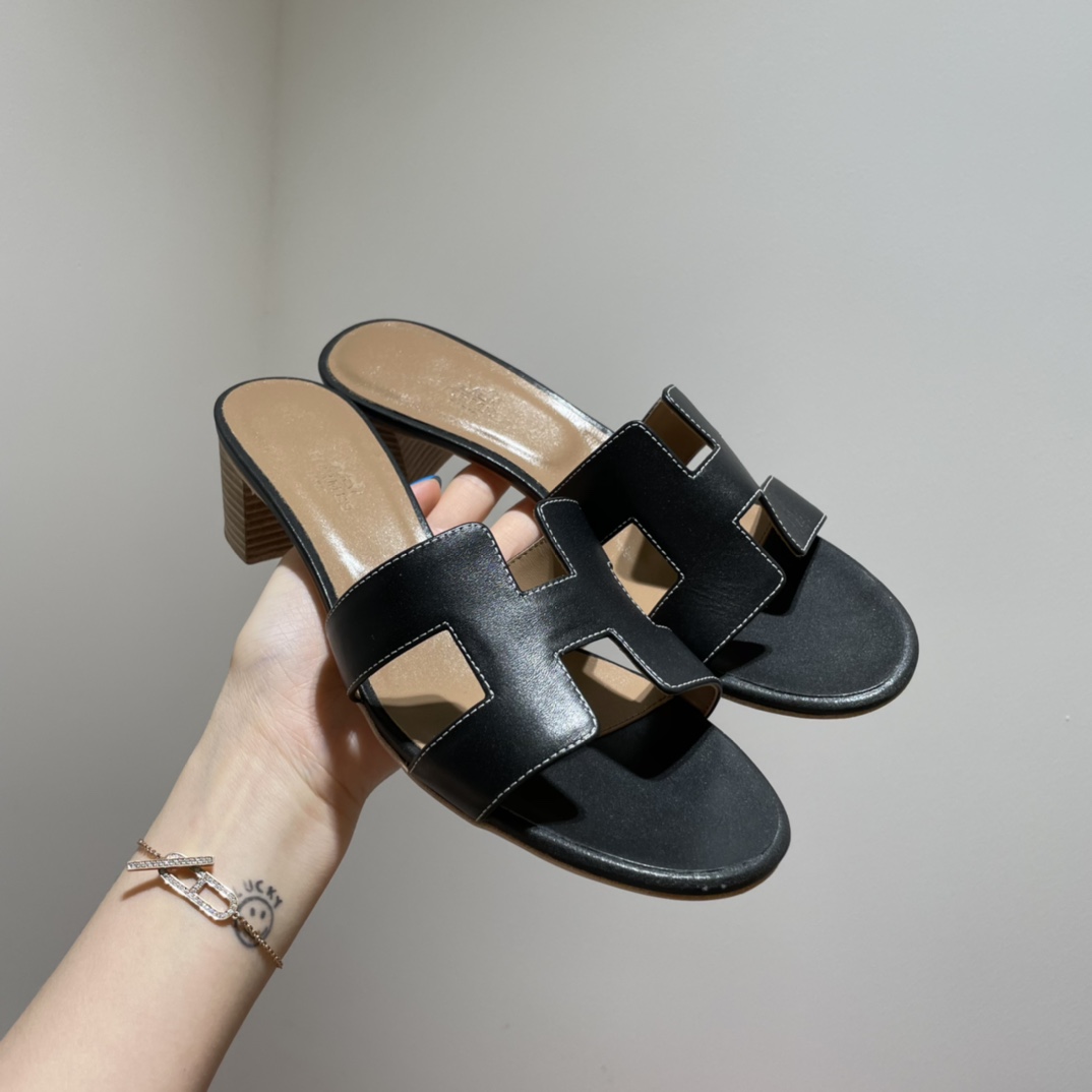 H**mes H**mes classic slippers