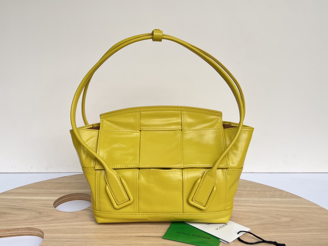 b0tte*a Ven*ta arco bag-23x21x9cm