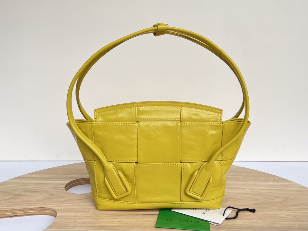 b0tte*a Ven*ta arco bag-23x21x9cm