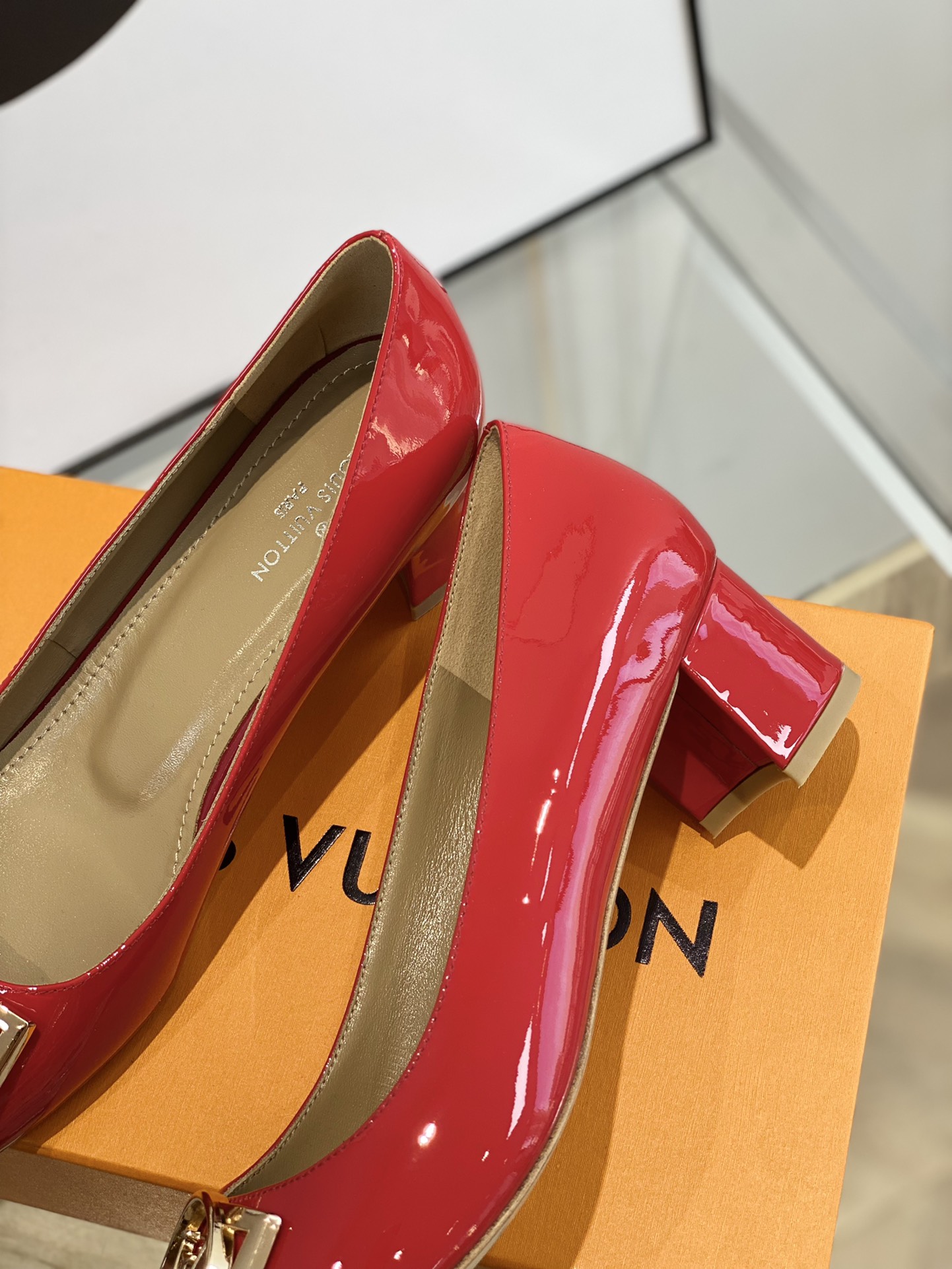 l0*is V*t0n pumps