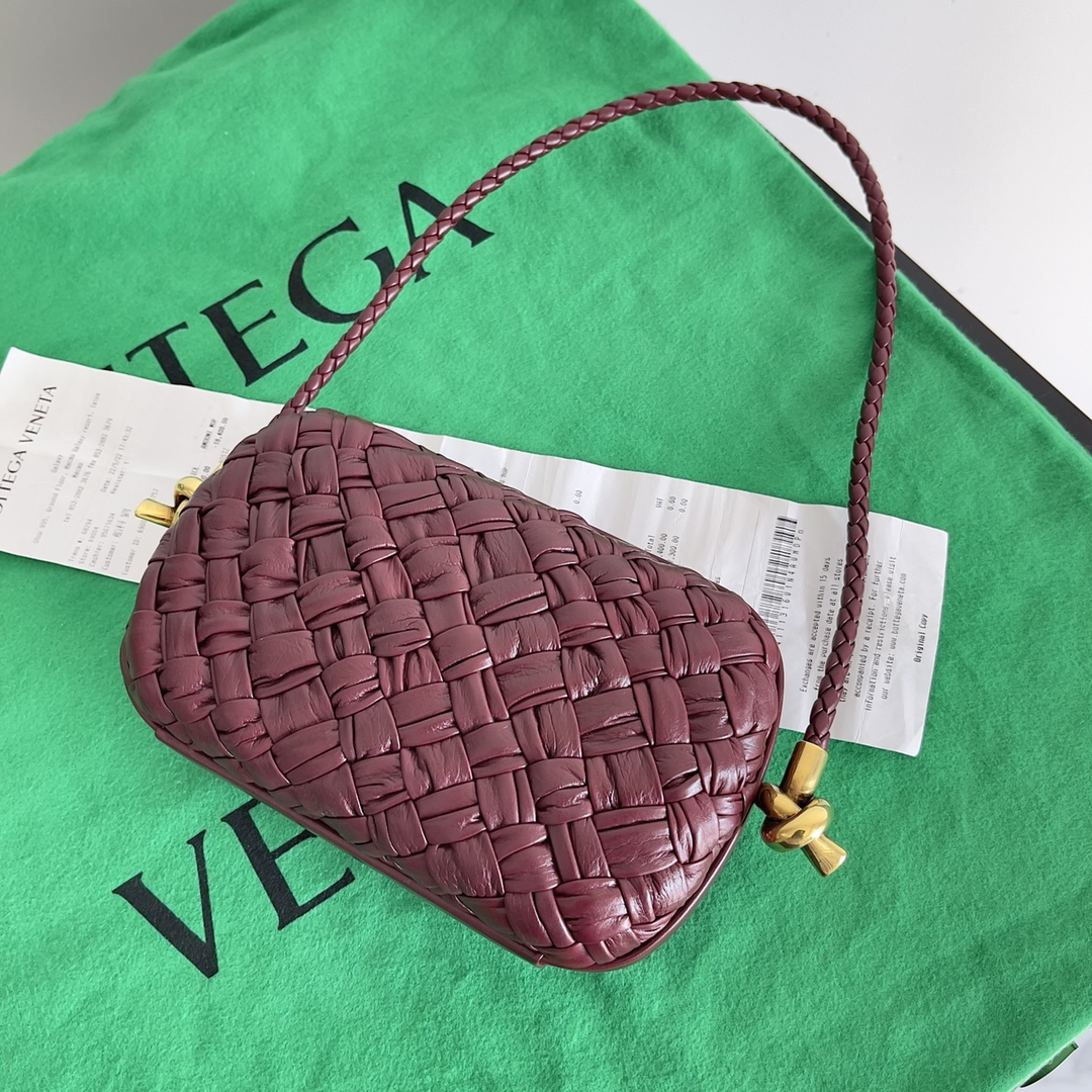 b0tte*a Ven*ta knot pouch-20.5*6*12.5cm