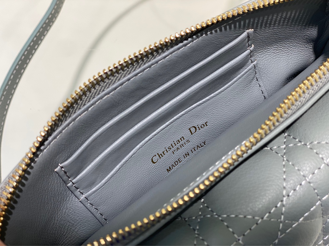 D*or 2023 caro bag-17.5 x 10.5 x 5 cm