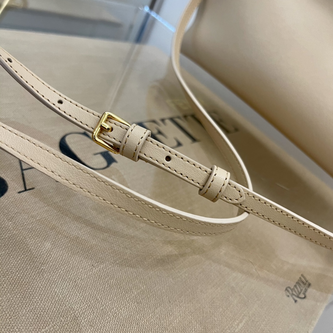F**di first bag-26*18*9.cm