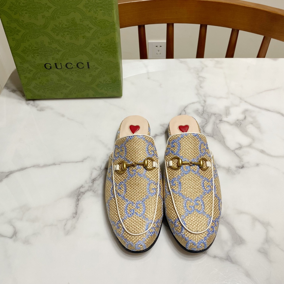 G*u*i loafers