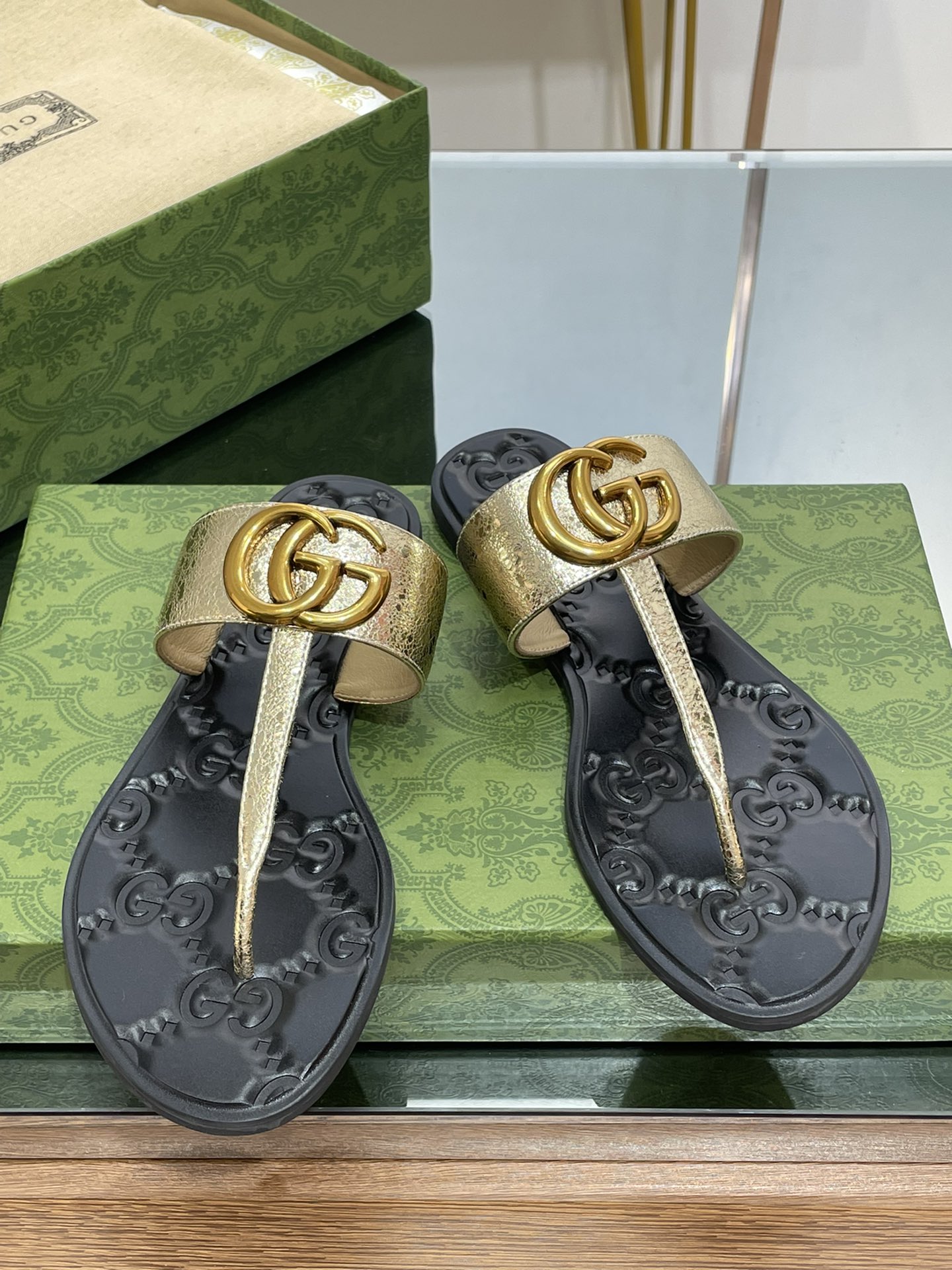 G*u*i slides(size35-43)