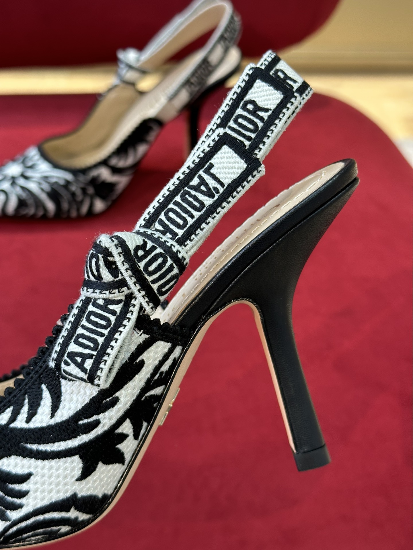D*or slingback