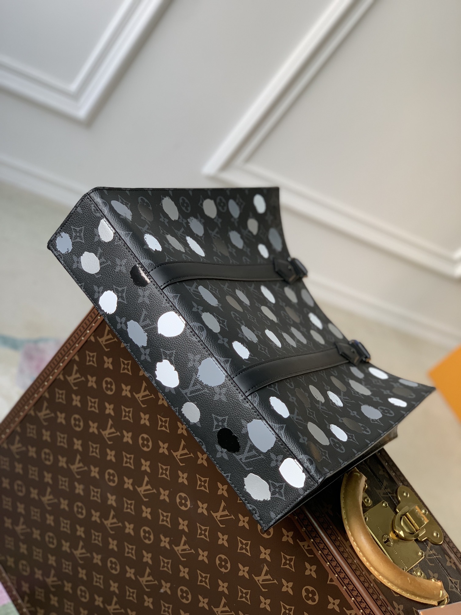 l0*is V*t0n sac plat bag-36.5 x 38 x 9cm