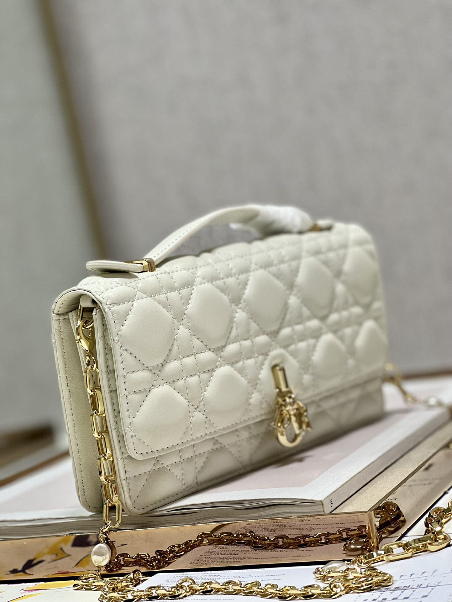 lady D*or bag-21 x 11.5 x 4.5cm