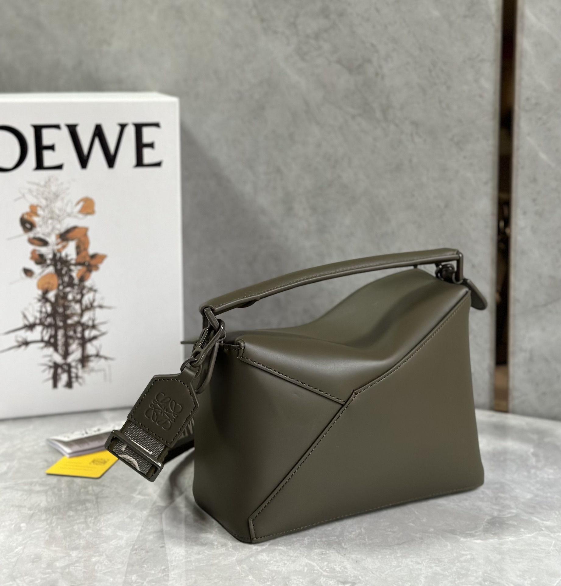 L0ew* puzzle small bag-24*10*14cm