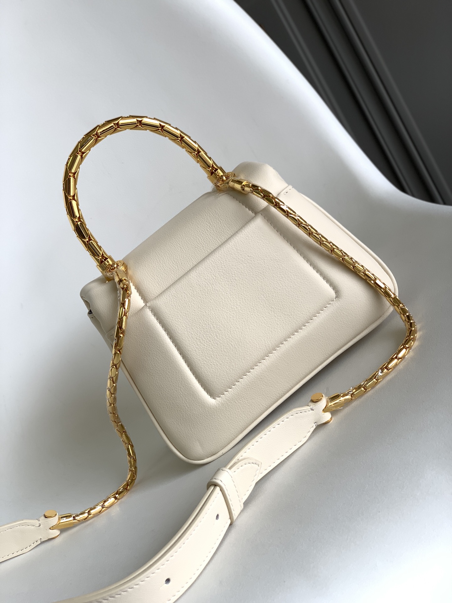 B*l*ai serpenti reverse-20*14*10cm