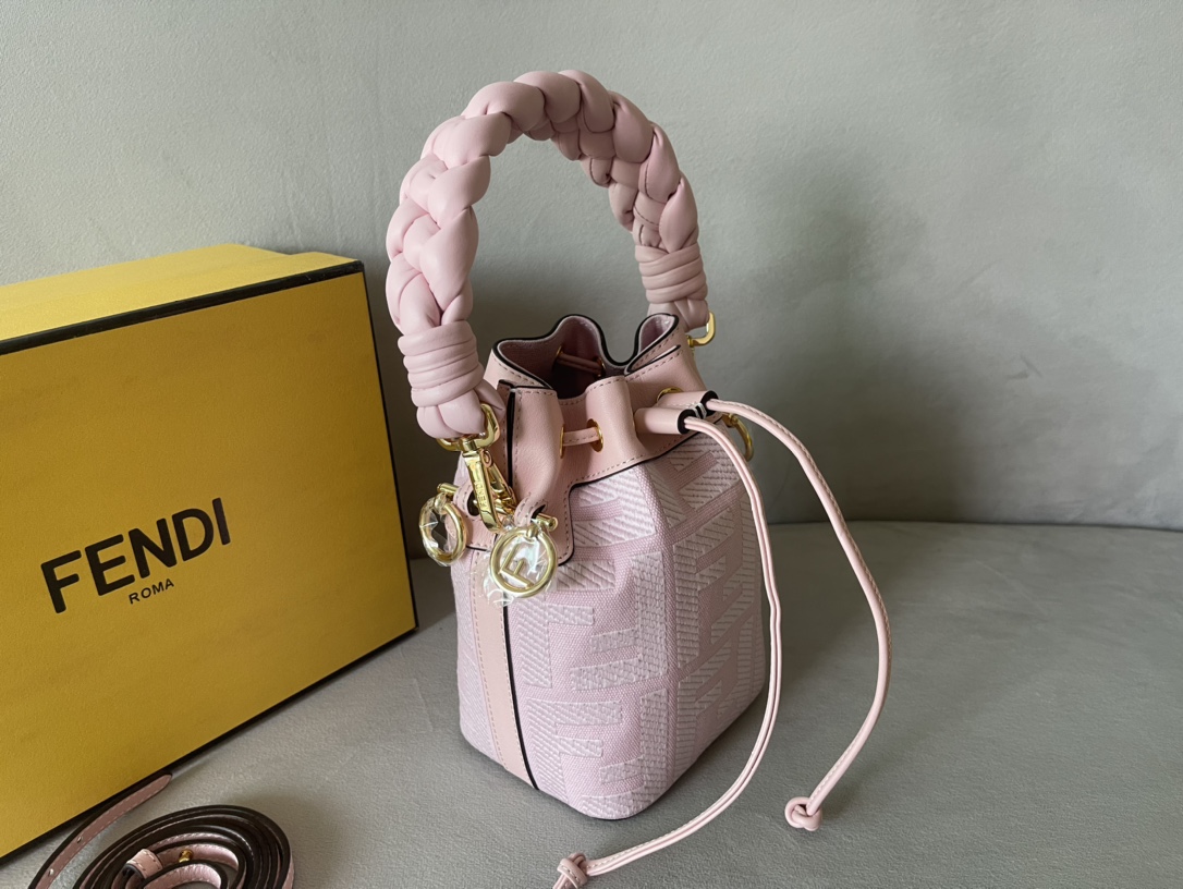 F**di mini mon tresor bag -12x18x10cm