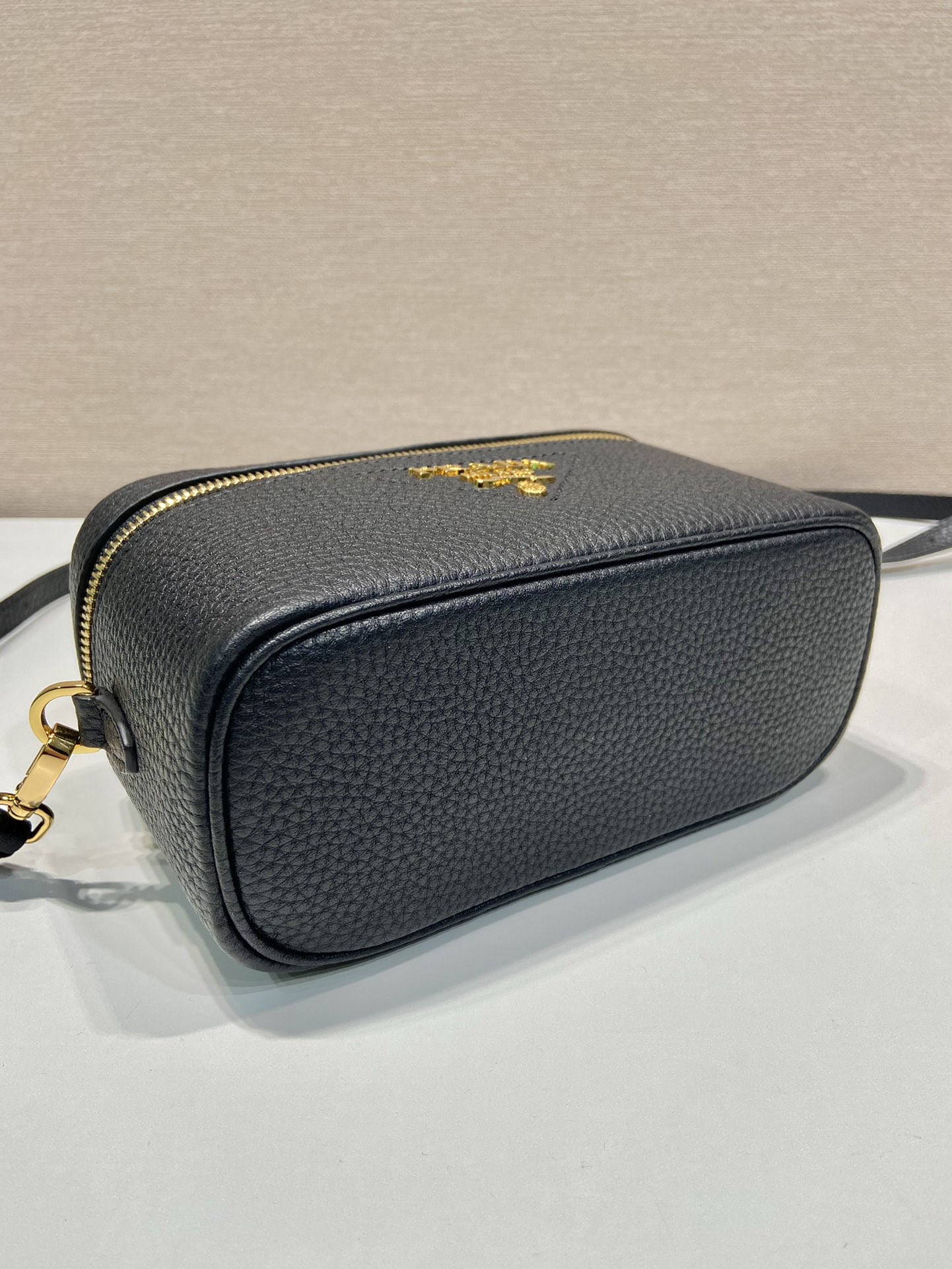 Pra*a 1bh202 cosmetic bag-18*11.5*7.5cm