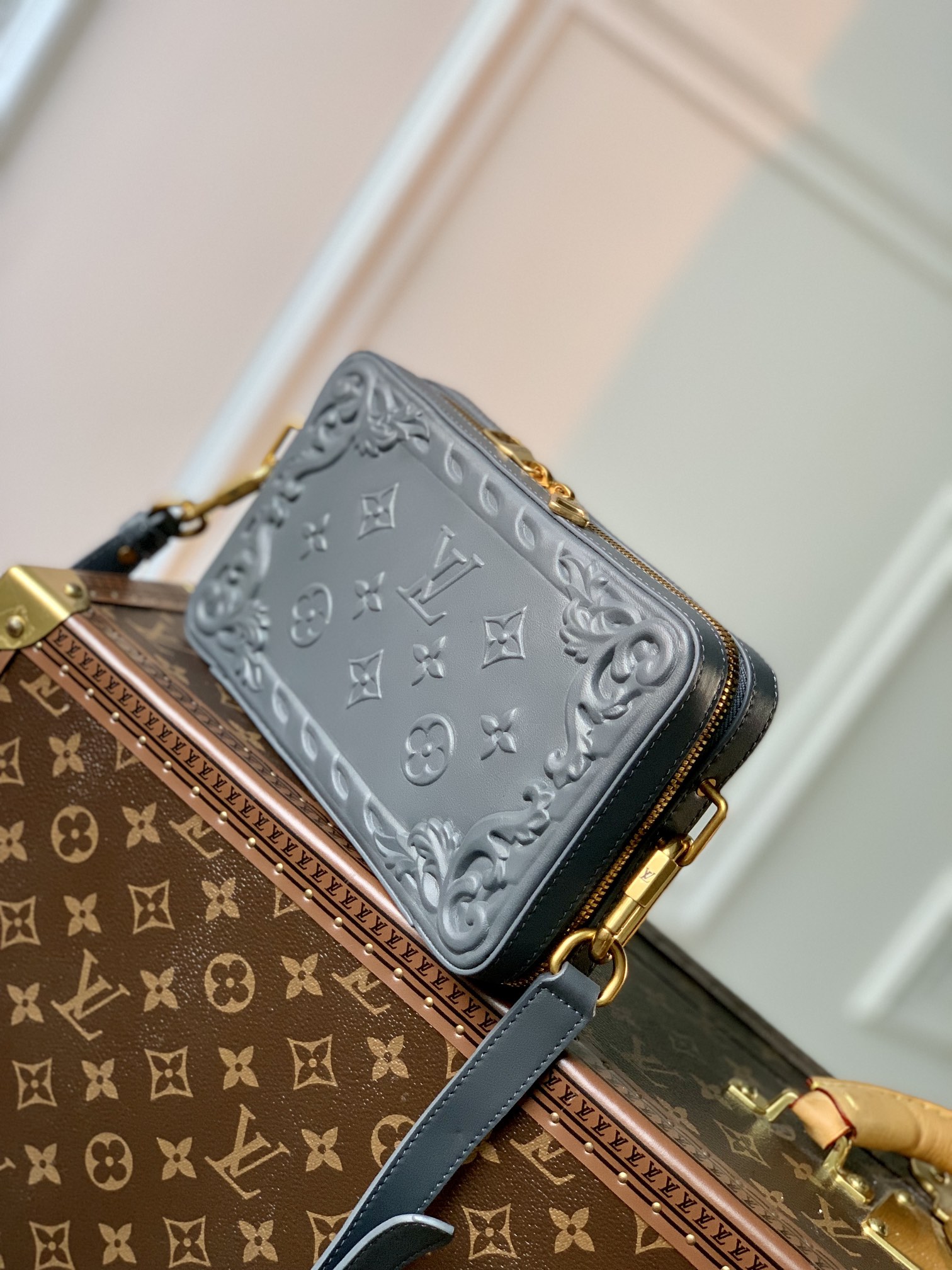 LV -Handle Soft Trunk-M21677-22.5 x 14 x 5CM