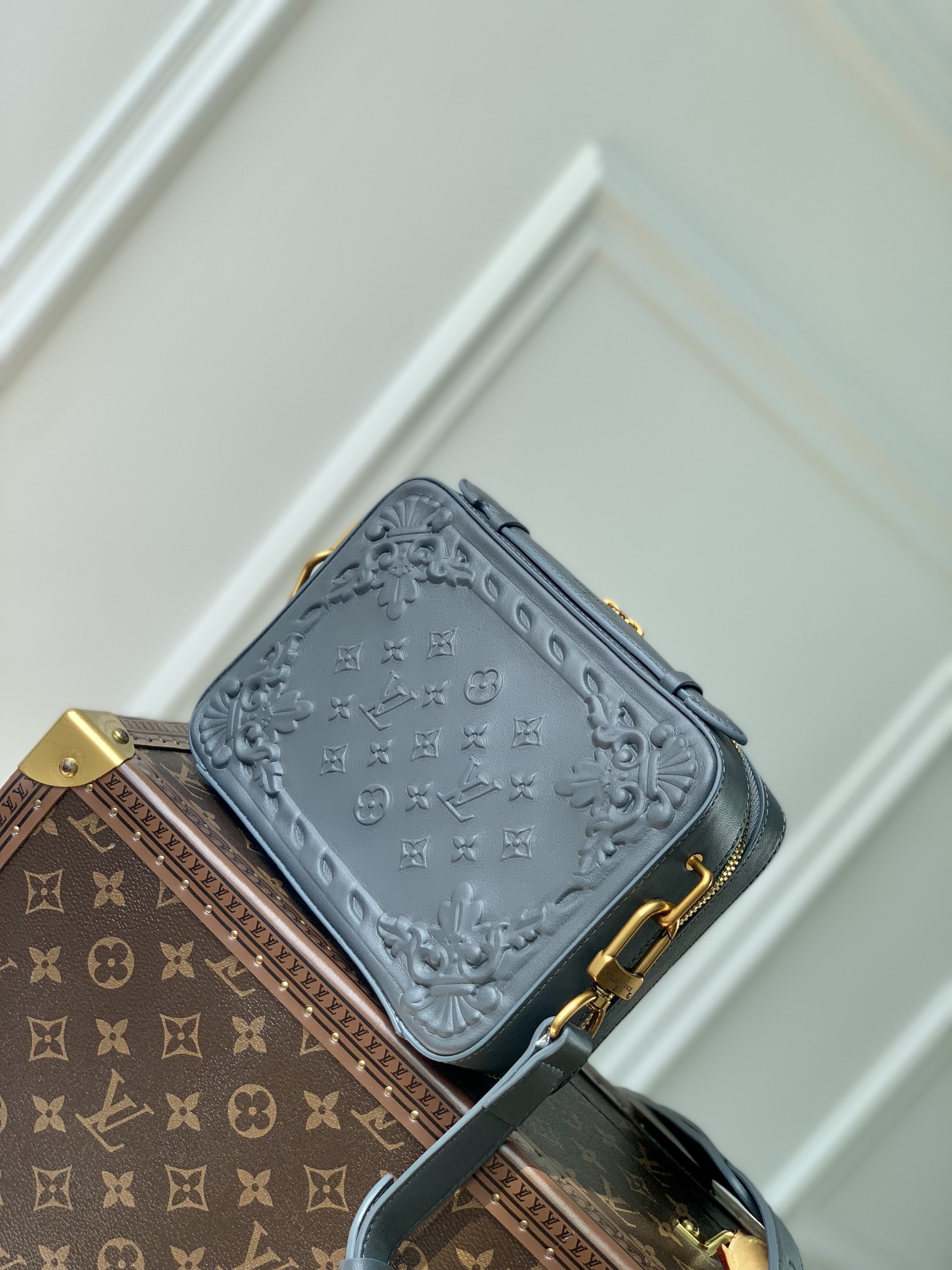 LV -Handle Soft Trunk-M21677-21.5 x 15 x 7CM