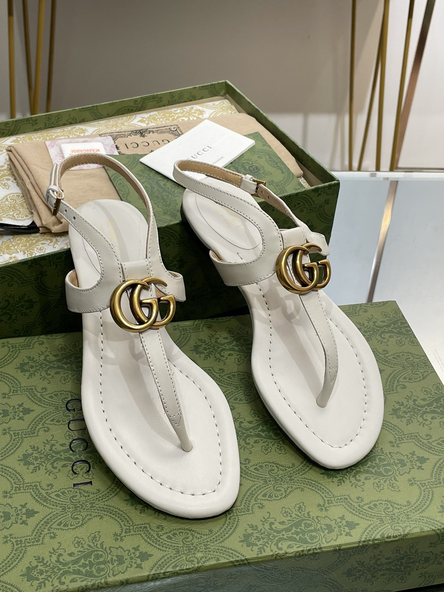 G*u*i slides