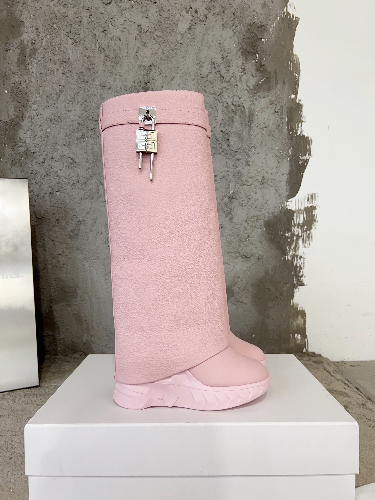 G1uenchy boots(eu35-41)