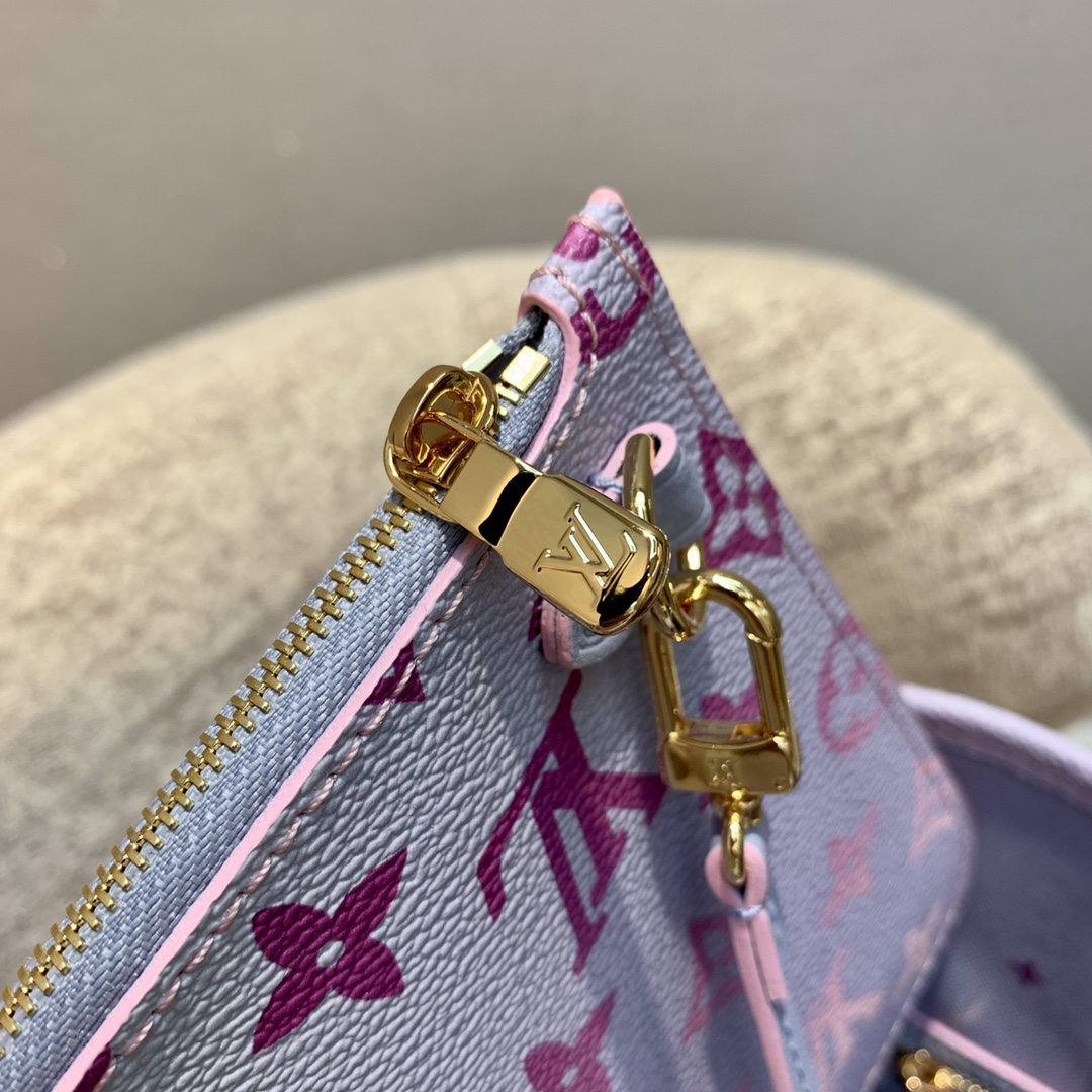 l0*is V*t0n neverfull m46102-32*29*17cm