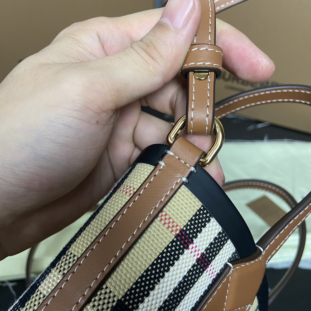 B**rry bucket bag-13*8.5*19.5cm