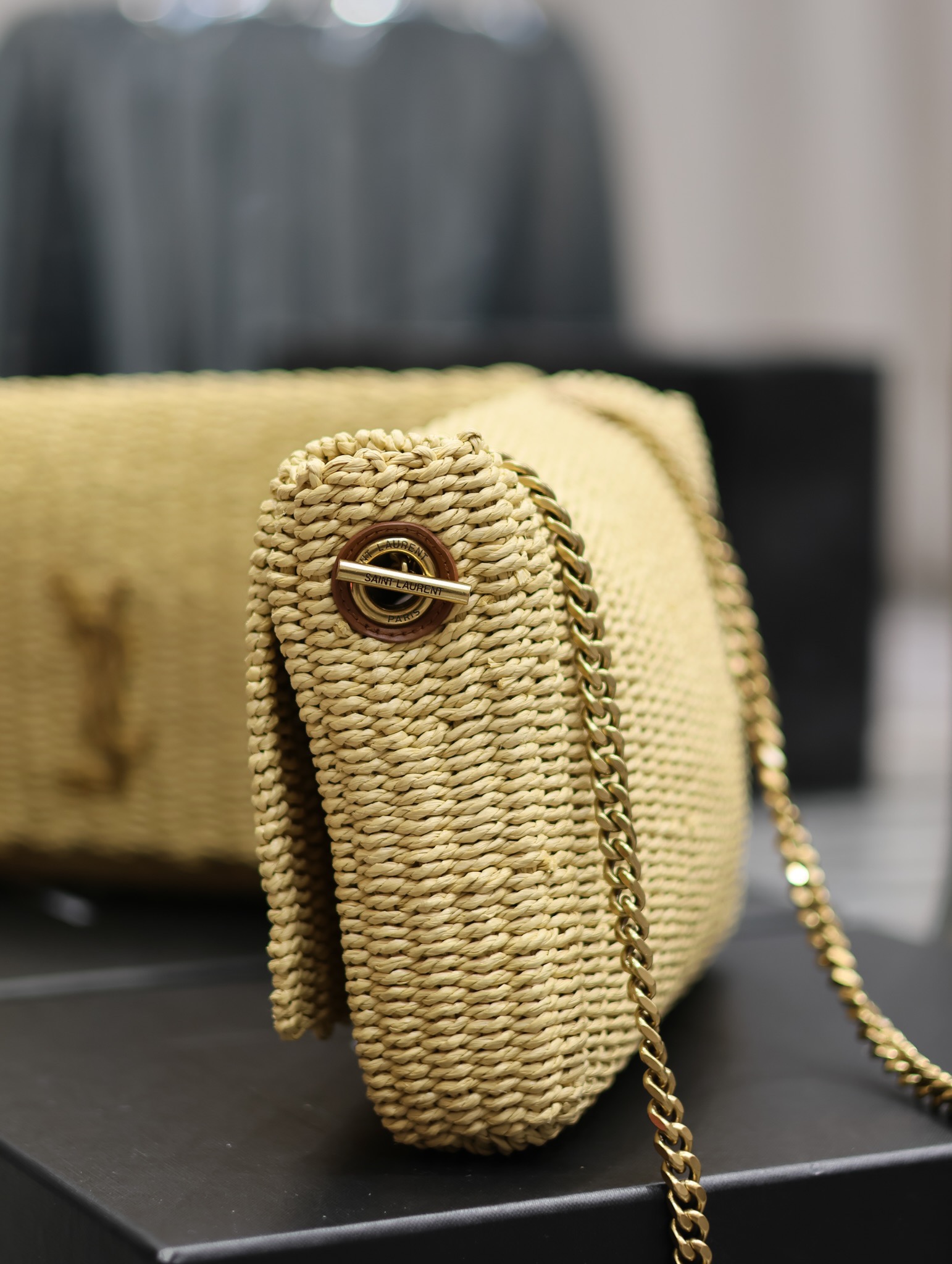 Y*L kate with raffia-28.5×20×6cm