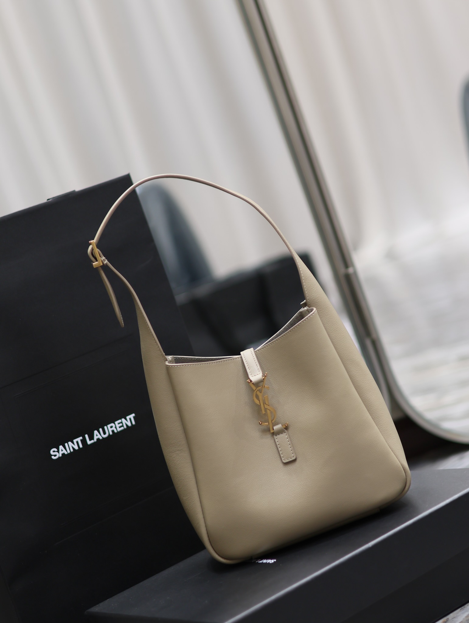 Y*L le5a7 vintage bag-23×22×8.5cm