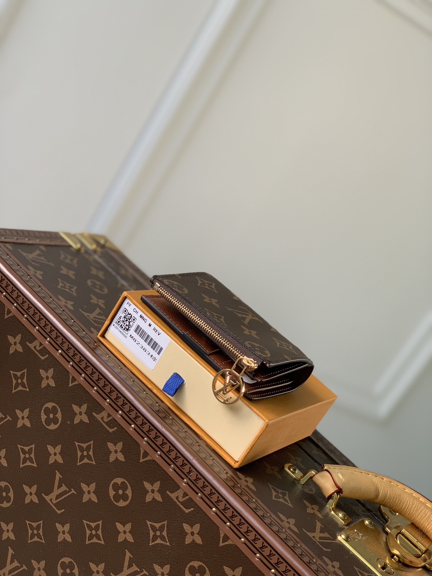 l0*is V*t0n wallet- m82381-9×11.5×1.5cm