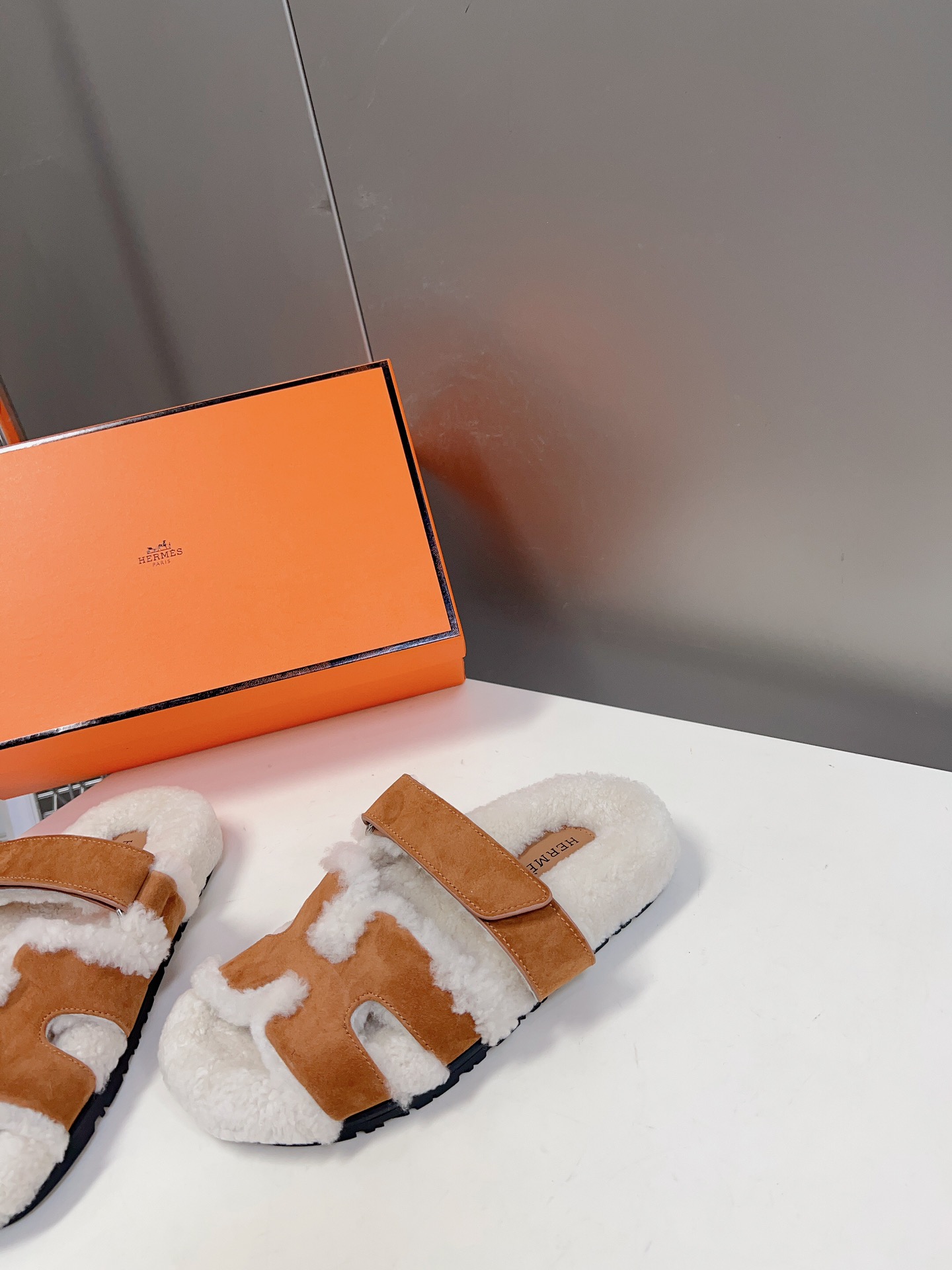 H**mes slides