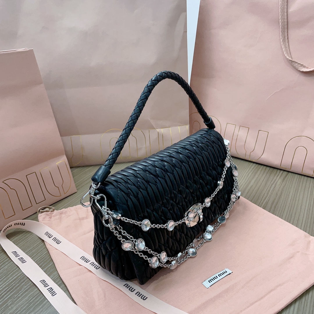 M*um*u chain bag-22.5*4.5*12cm