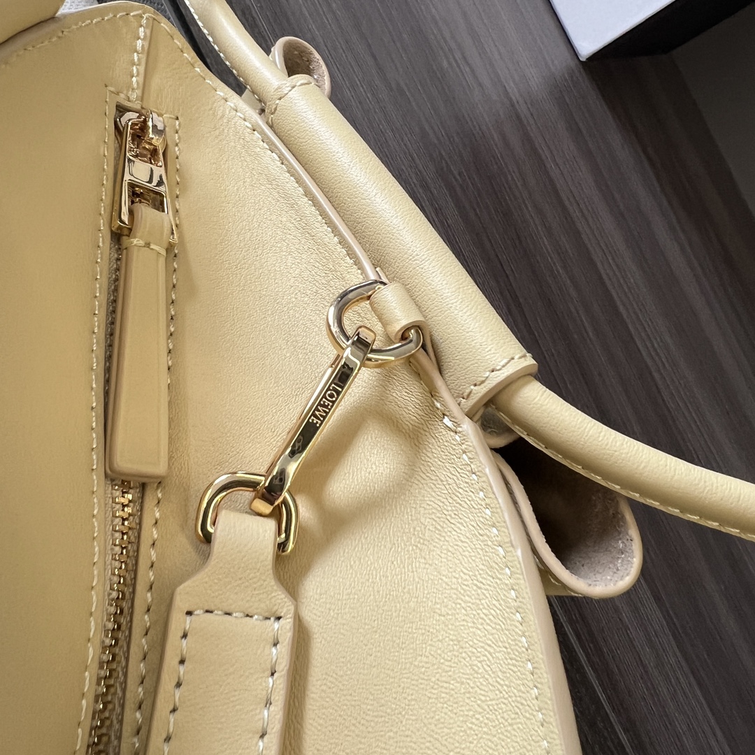 L0ew* paseo bag-35*11.5*21cm