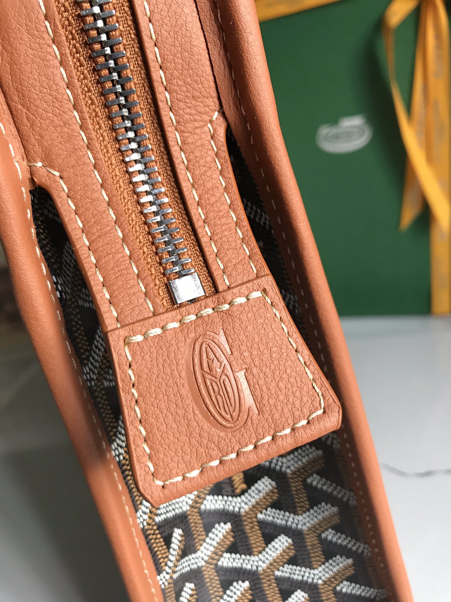 Go*ard toiletry bag-30x23×7.5cm