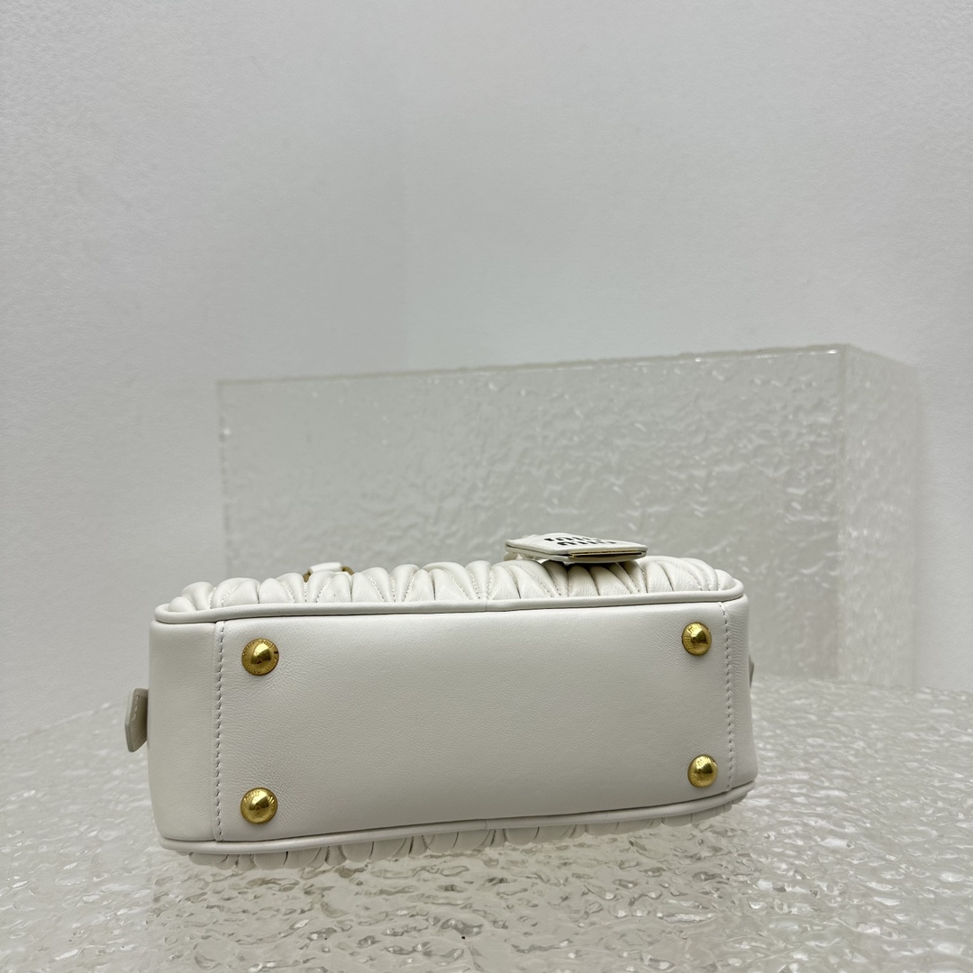 M*um*u vintage rectangular bag-23*12*8cm