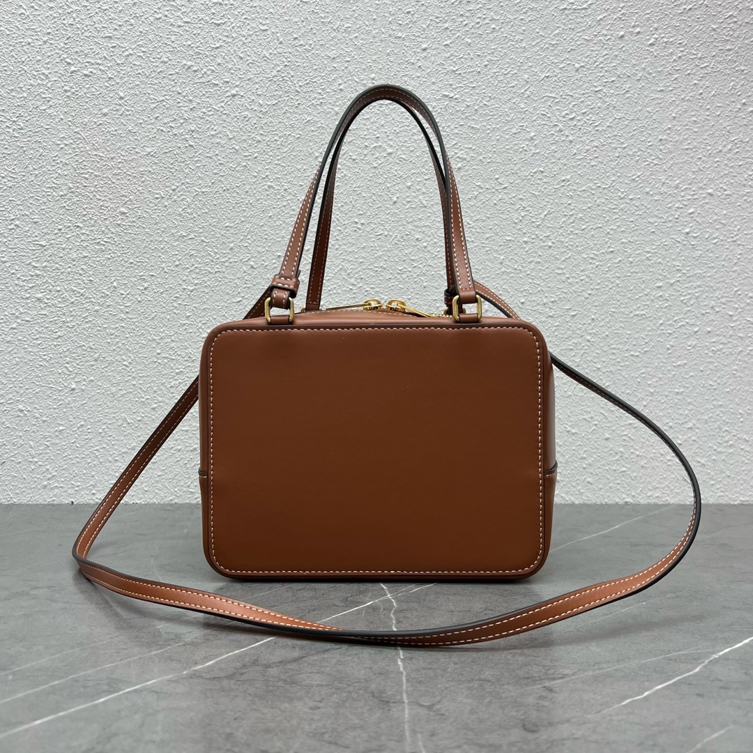 Celin Holded Handbags-20×15×13CM