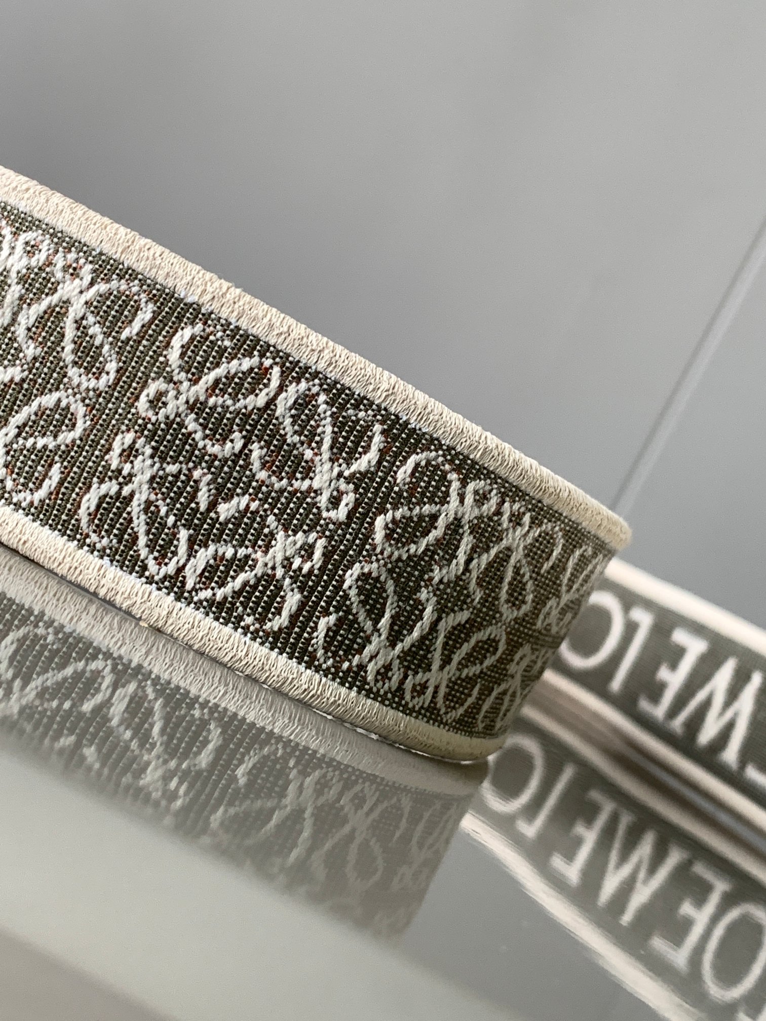 L0ew* anagram straps-134cm