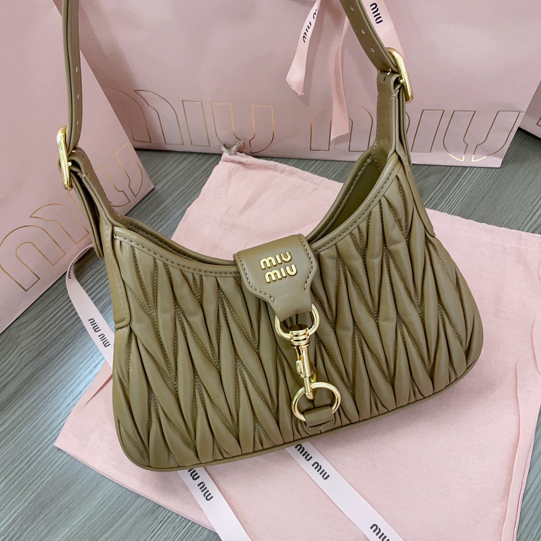 M*um*u hobo bag-29*15*4cm